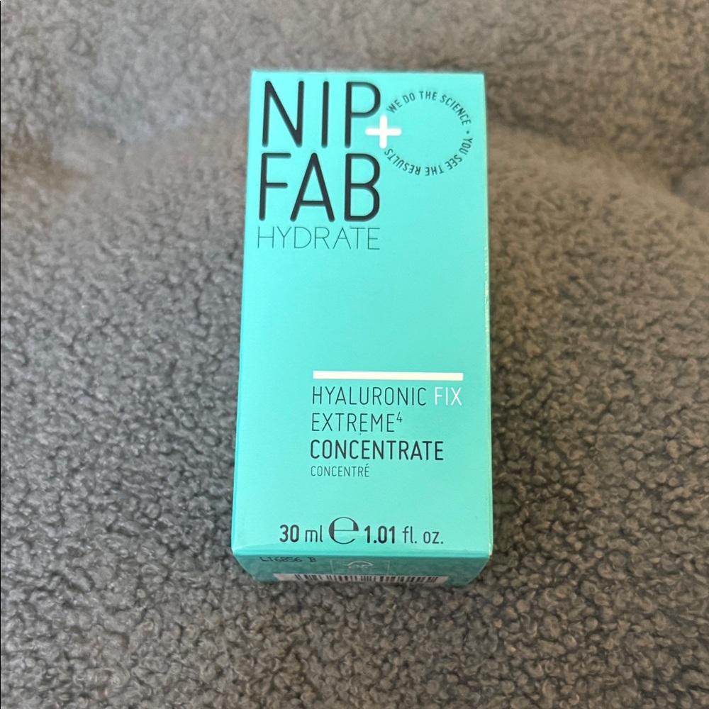 NIP+FAB Hydrate Hyaluronic Fix Extreme4 Concentrate - Aqua